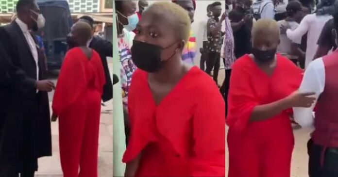 Fella Makafui runs in excitement as she reacts to Medikal's bail