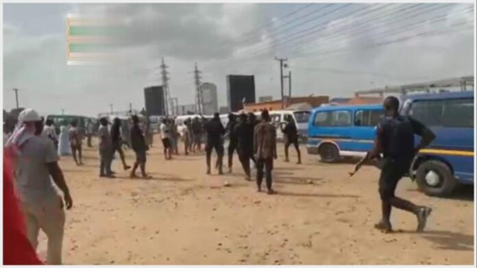 policemen clashed with trotro drivers