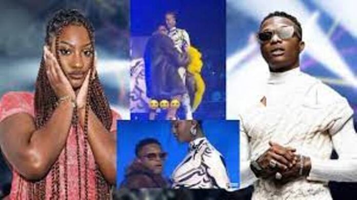 Tems disgraced Wizkid when he tried to smooch her on stage