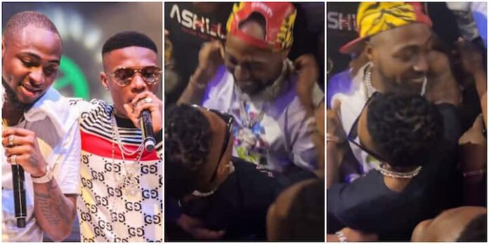 Wizkid and Davido finally settle differences, hug each other