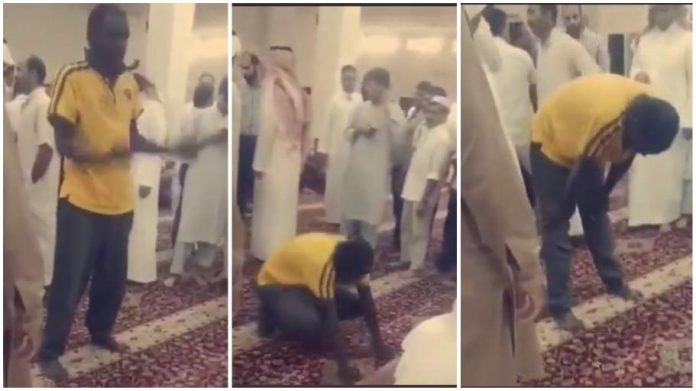 Thief caught stealing in a mosque is forced to pray non-stop
